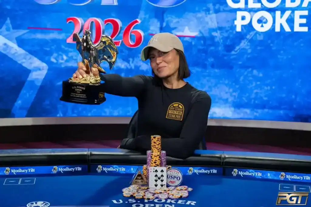 Cherish Andrews with her trophy after winning final table