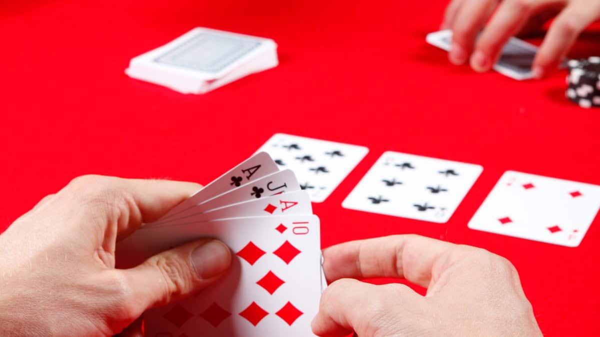 How to Play Omaha