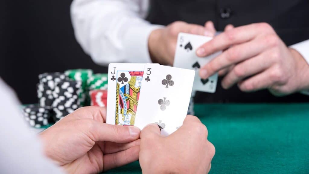 how to count cards in poker