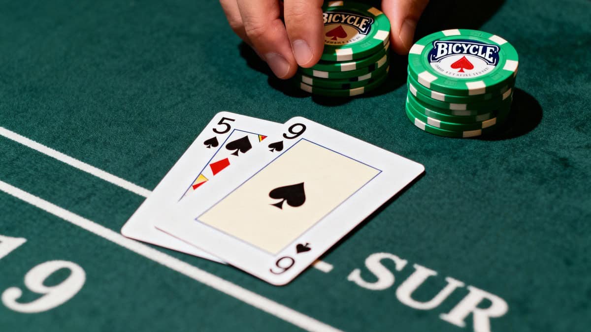 When to Double Down in Blackjack: Complete Strategy Guide